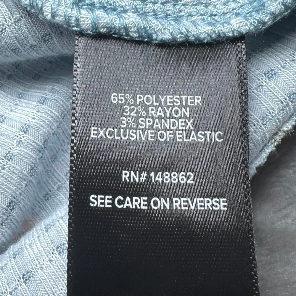 Torrid Womens 1 Plus Size Blue Floral Waffle Knit Smocked Top Henley Babydoll - Picture 5 of 11